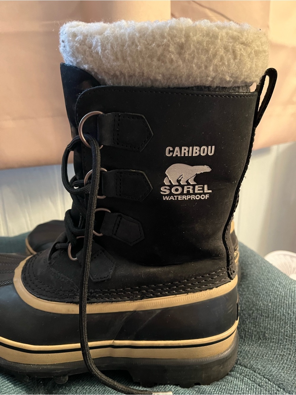 Sorel Womens Caribou Waterproof Winter Boots - Black & Cream